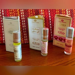 Brand new bundle of women’s perfume oils.